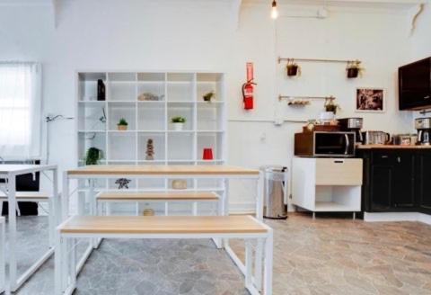 Miami On A Budget - Free Dinner -Coffee - Tea - Every Day-Female Only Dorms - Men Only Dorms - Under New Management Kültér fotó